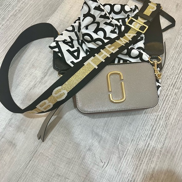 Marc Jacobs Crossbody - Picture 2 of 5